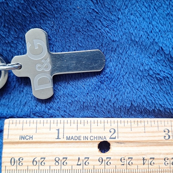 D&G Silver Necklace with Cross Pendant - Picture 5 of 5